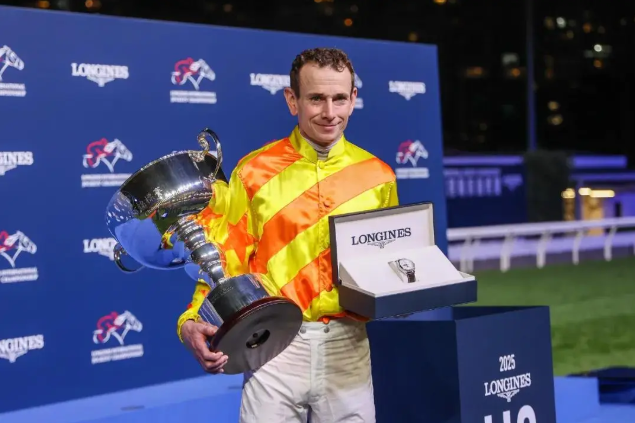 莫雅伤愈复出即第三度问鼎浪琴国际骑师锦标赛冠军！